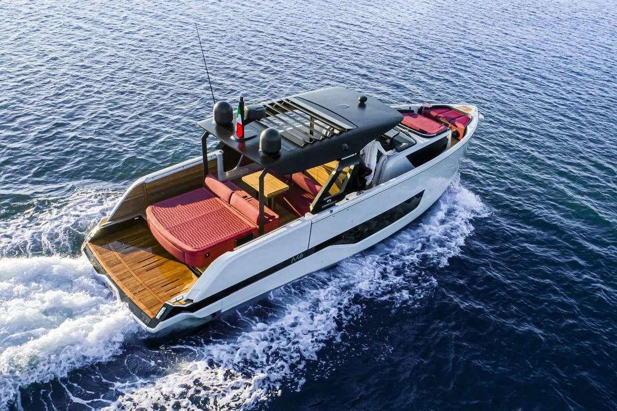 Cranchi A46, exterior — Yacht Hire Marbella, Marbella. A nimble 14-metre for swim stops and family days