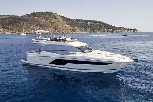 Prestige 590 Fly — Yacht Hire Marbella, Marbella