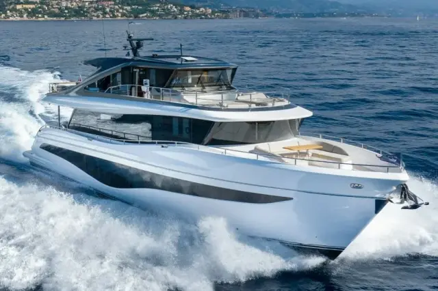Princess Y80 — Yacht Hire Marbella, Marbella