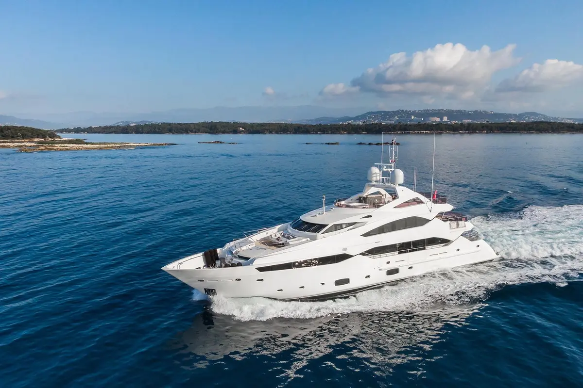 Thumper, aft deck — Yacht Hire Marbella, Marbella. Five cabins and slow mornings along the coast